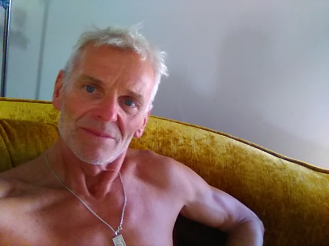 Profil von Mhedy, 27 Jahre, Gay in Schwerin (Brandenburg)