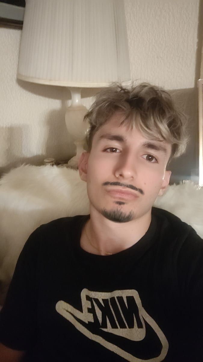 Profil von Donavan, 28 Jahre, Gay in Falkenhagen (Mark) (Brandenburg)