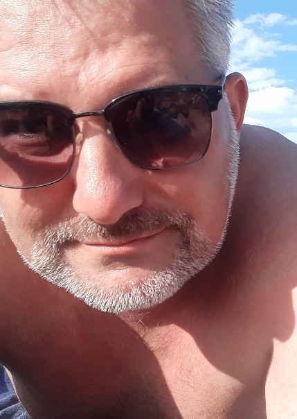 Profil von Chrisna, 42 Jahre, Gay in Potsdam (Brandenburg)