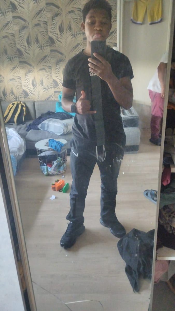 Djebril - Gay in Schwielowsee Profil von Djebril, 37 Jahre, Gay in Schwielowsee (Brandenburg)