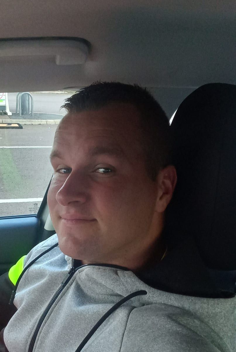Serdar - Gay in Gorden-Staupitz Profil von Serdar, 41 Jahre, Gay in Gorden-Staupitz (Brandenburg)