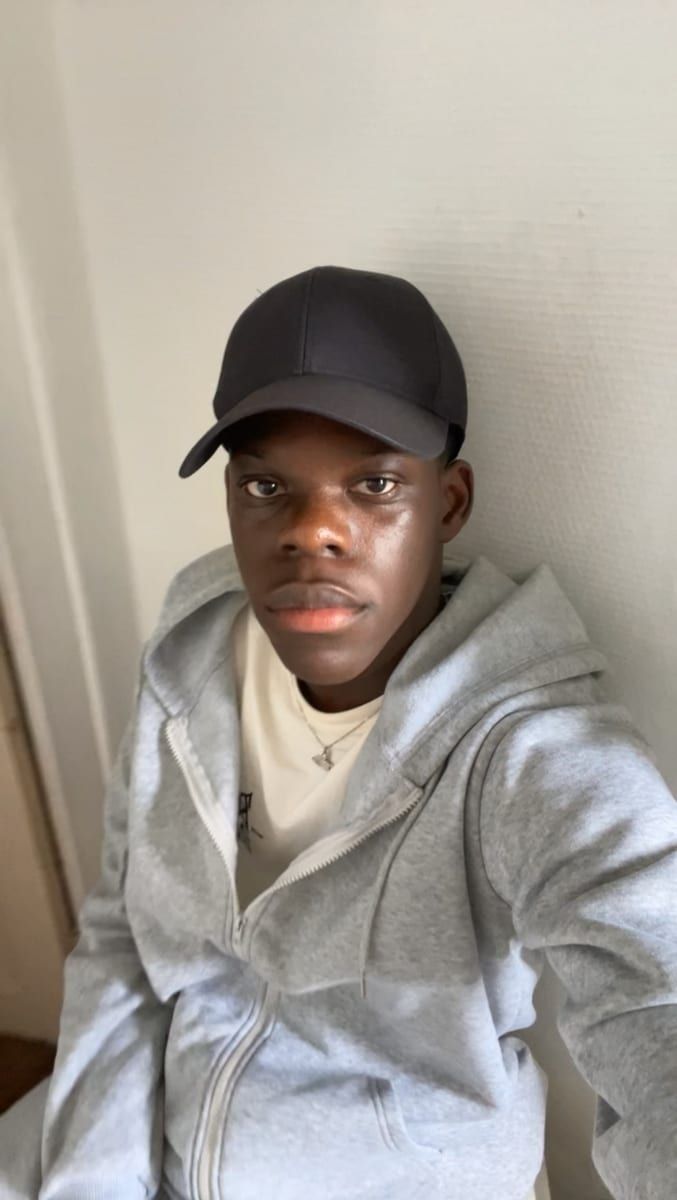 Profil von Djani, 32 Jahre, Gay in Beetzsee (Brandenburg)