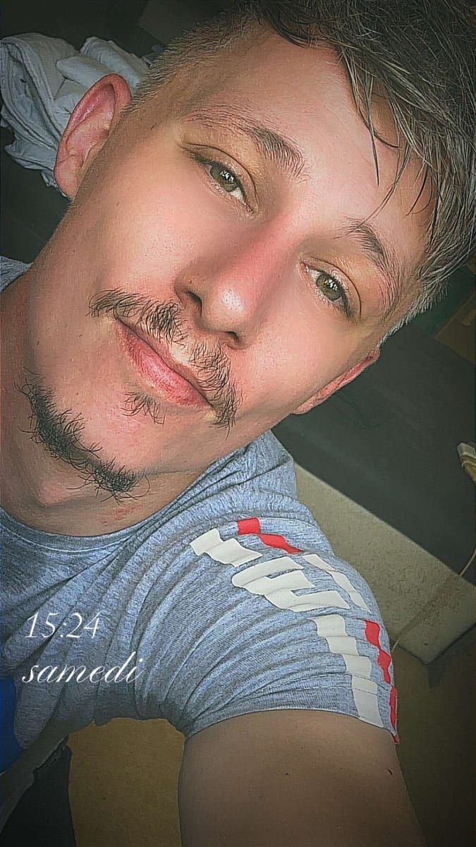 Helio - Gay in Breddin Profil von Helio, 29 Jahre, Gay in Breddin (Brandenburg)