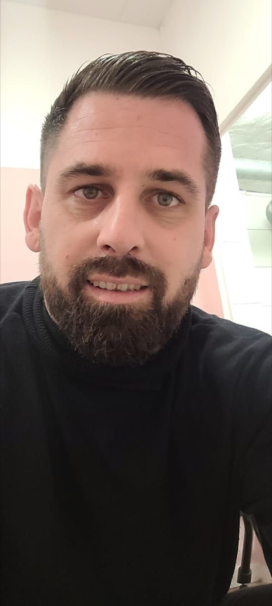 Eythan - Gay in Treuenbrietzen Profil von Eythan, 31 Jahre, Gay in Treuenbrietzen (Brandenburg)