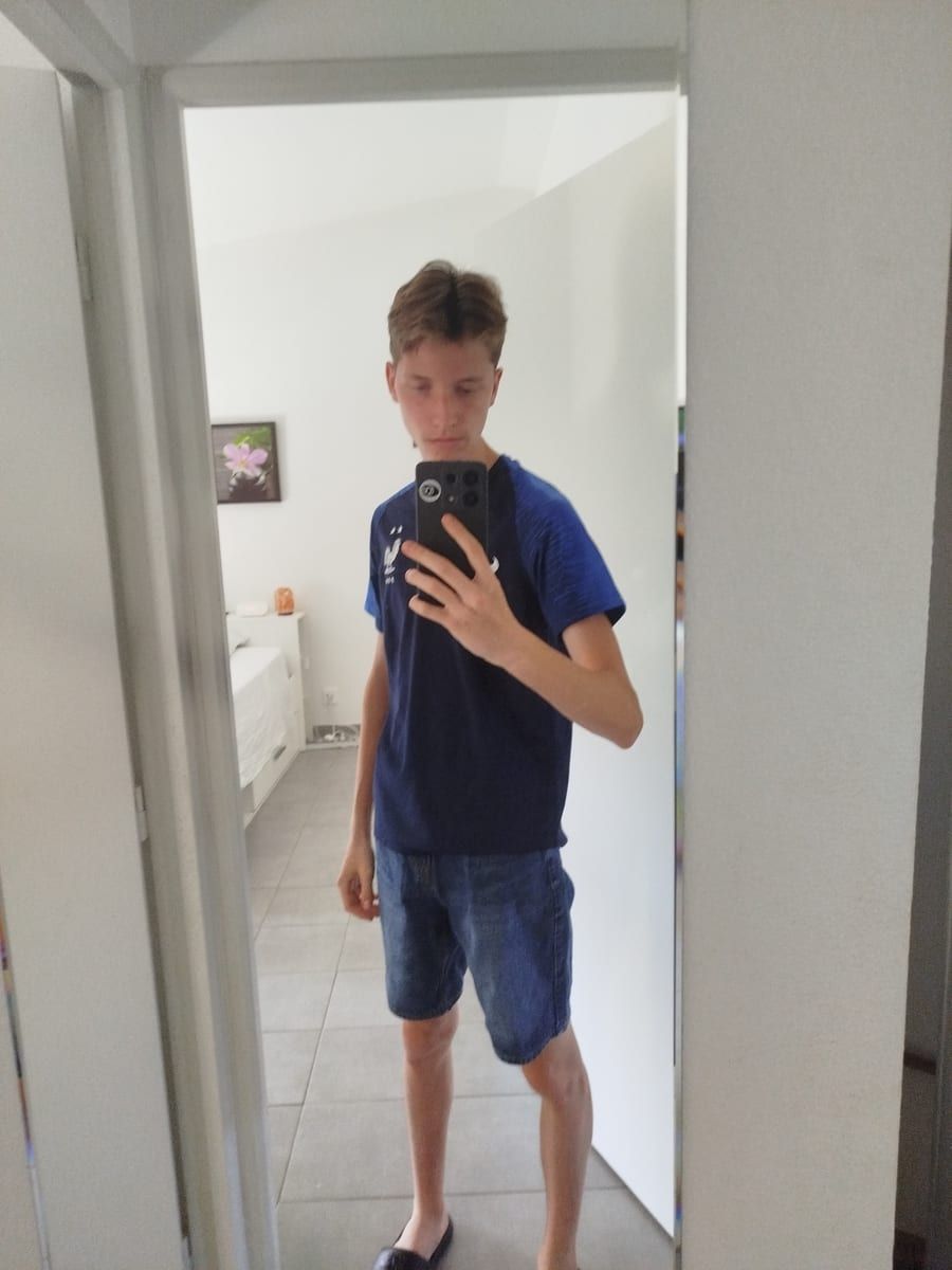 Profil von Errol, 26 Jahre, Gay in Lebusa (Brandenburg)
